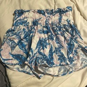 Free people way home shorts size small